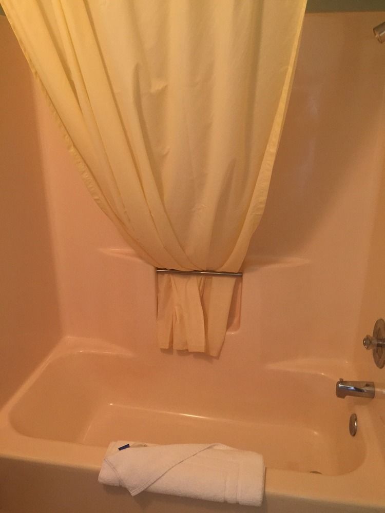 Greenbrier Inn - photo 34