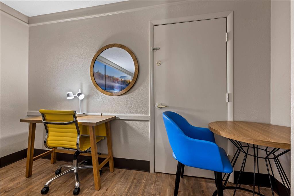 Days Inn by Wyndham Birmingham West - photo 23