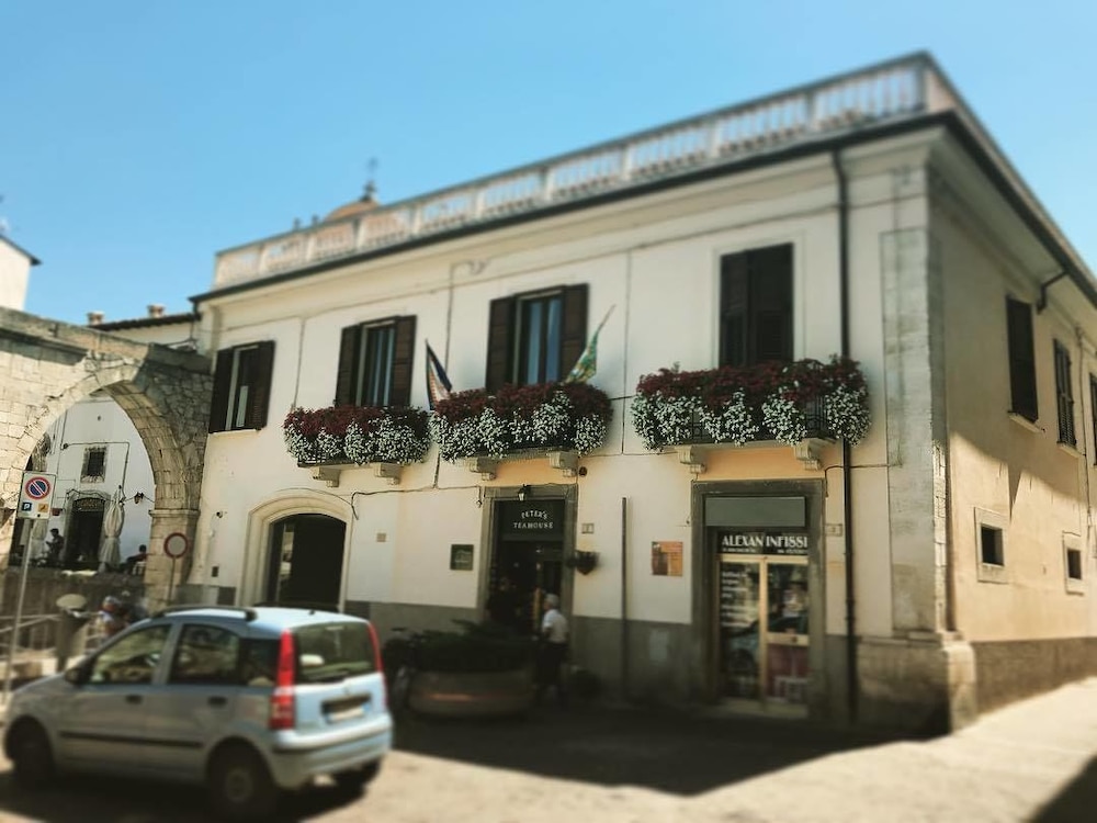 B And B Sei Stelle 4415018 — Sulmona