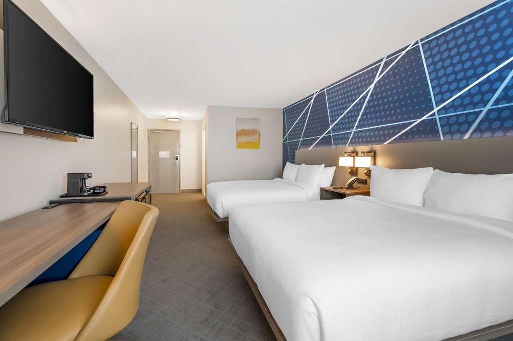 Comfort Inn Kendallville IN - photo 14