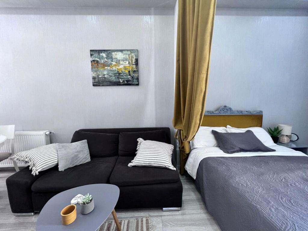 STUDIO near the Round garden