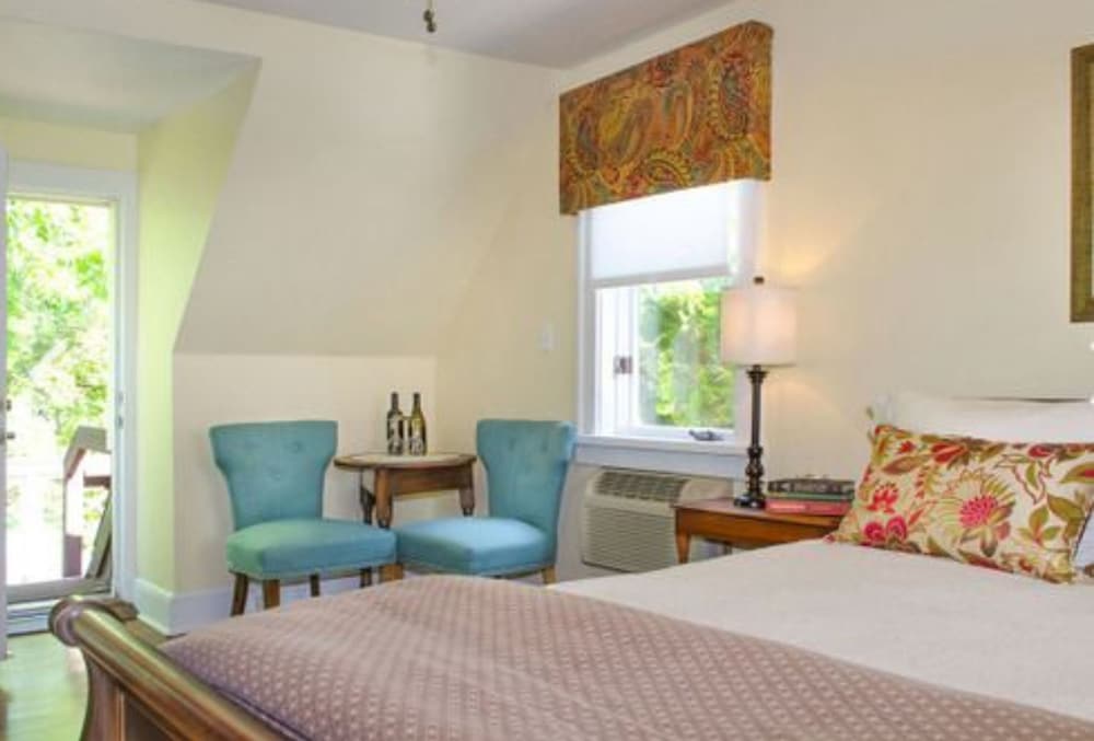 Hillbrook Inn - photo 14