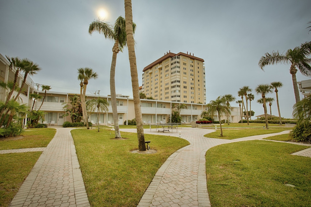 Sandcastle Resort at Lido Beach - photo 34