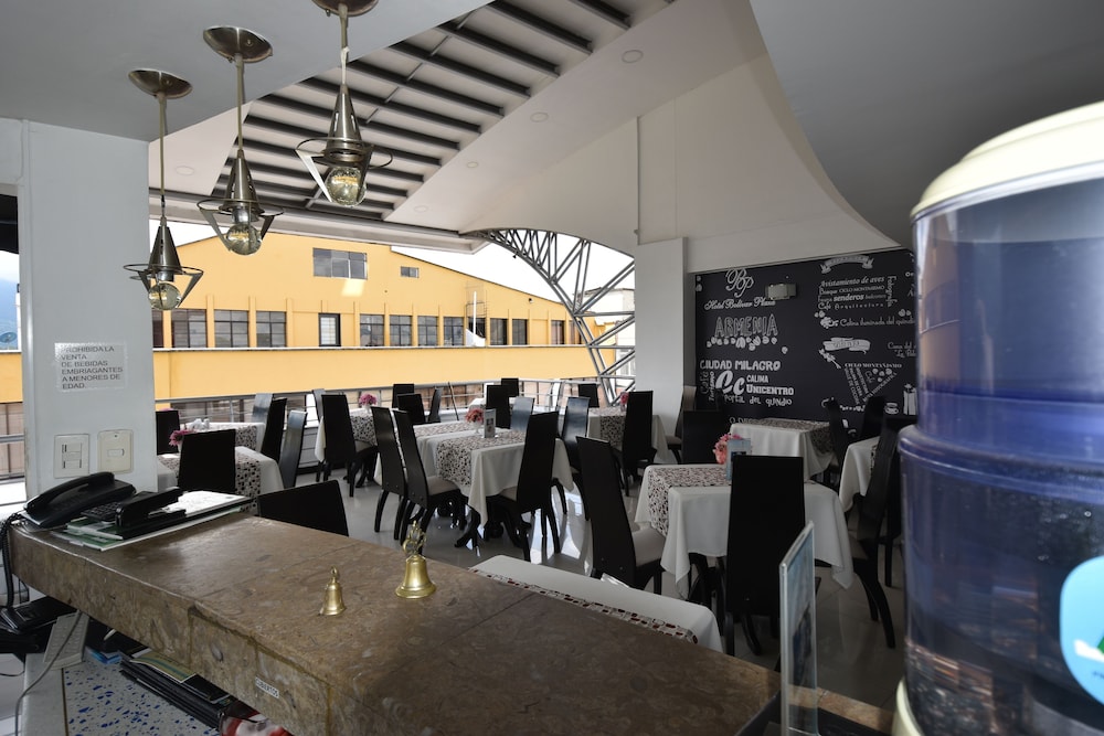 Hotel Bolivar Plaza in Armenia, Colombia