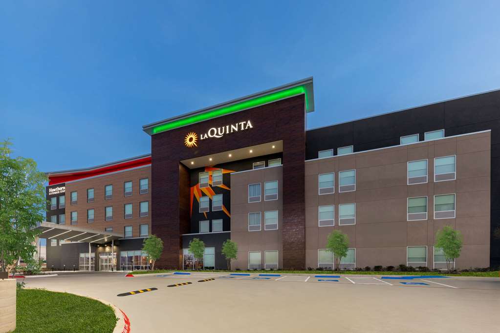 Hawthorn Extended Stay by Wyndham DeSoto - photo 4