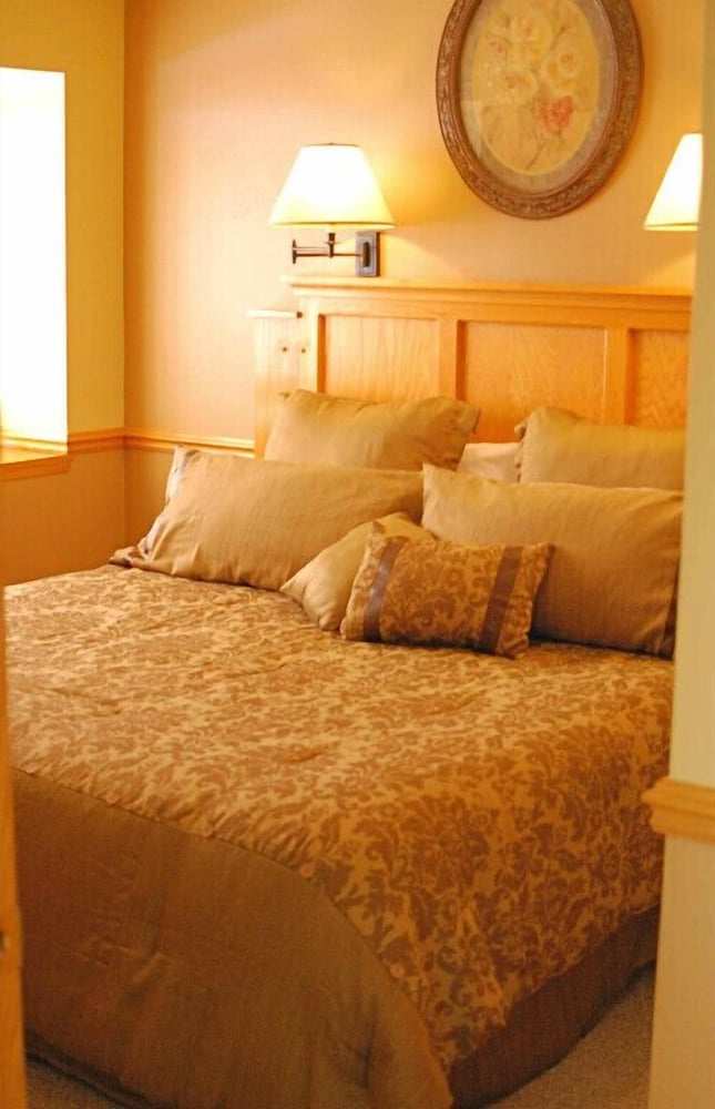 Settlement Courtyard Inn & Lavender Spa - photo 12
