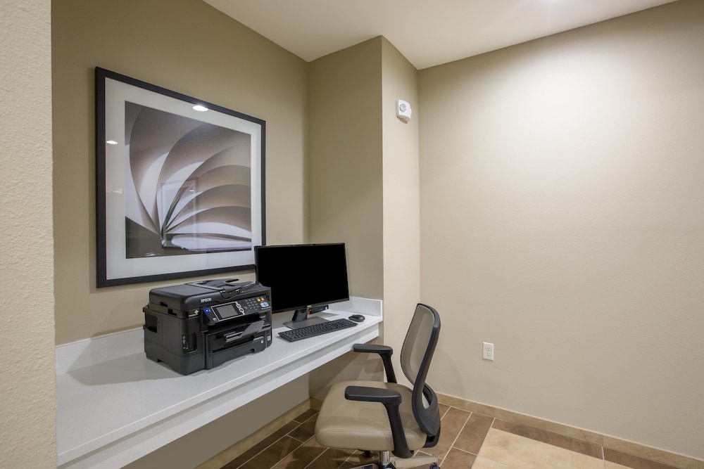 Candlewood Suites Omaha Millard Area by IHG - photo 29