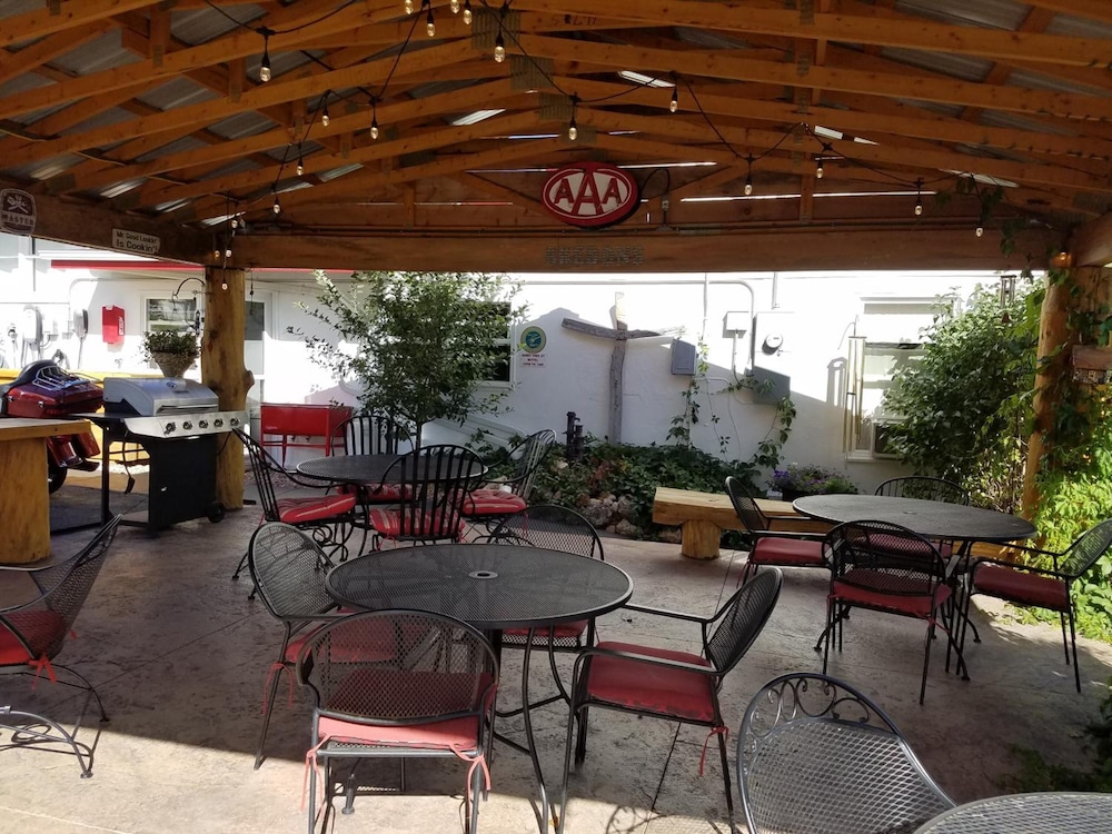 Rocket Motel - photo 36