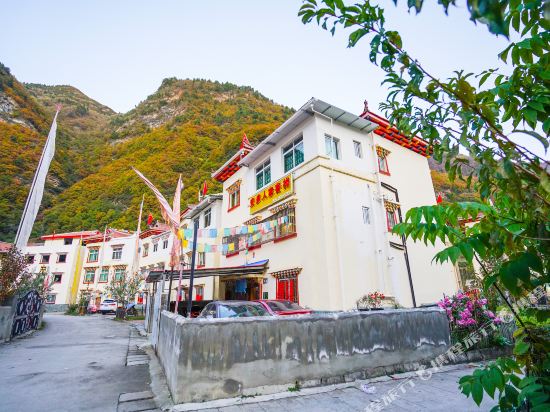 Anduo family inn in blackwater — hotel in Luhua