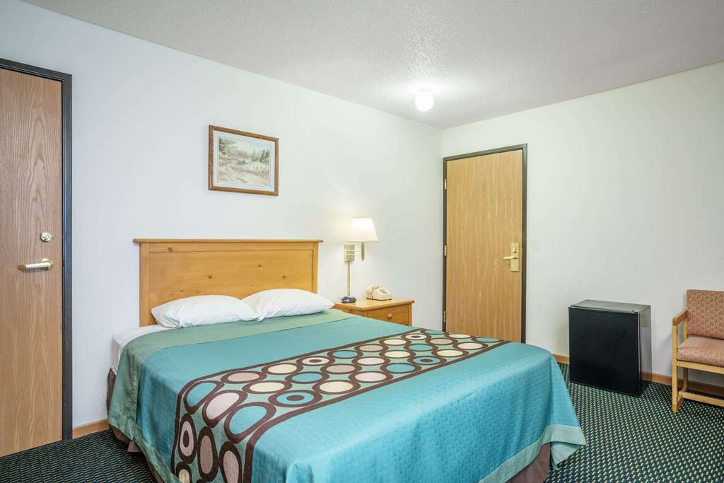 Super 8 by Wyndham Phillips - photo 13
