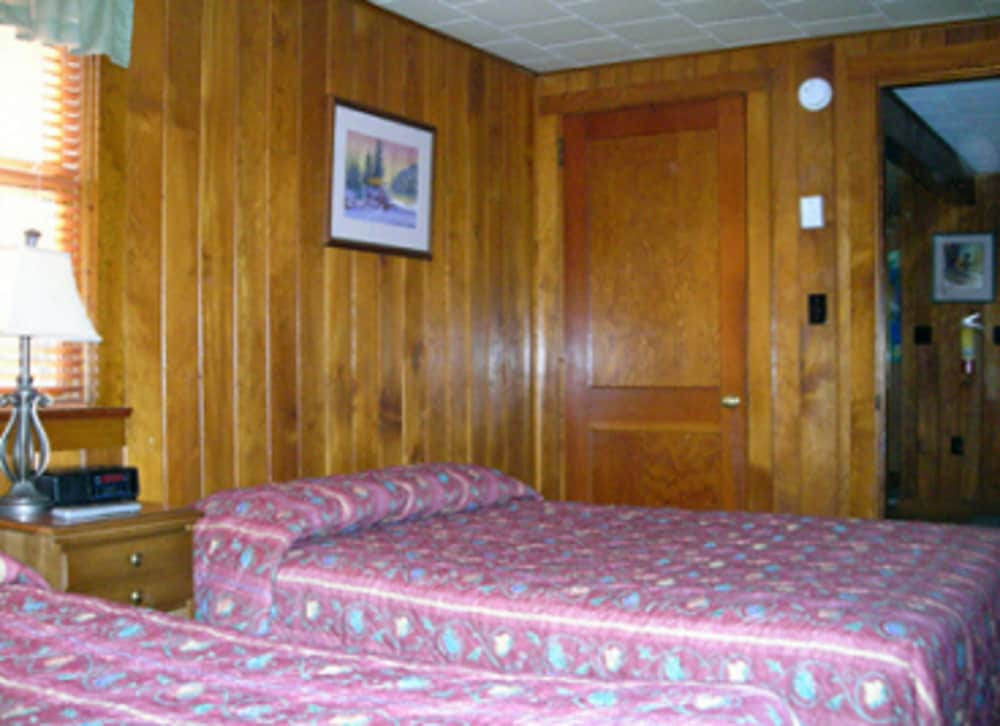 Cabins At Twinbrook Resort - photo 25