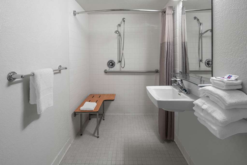 Motel 6 Carpinteria CA Santa Barbara South - photo 21