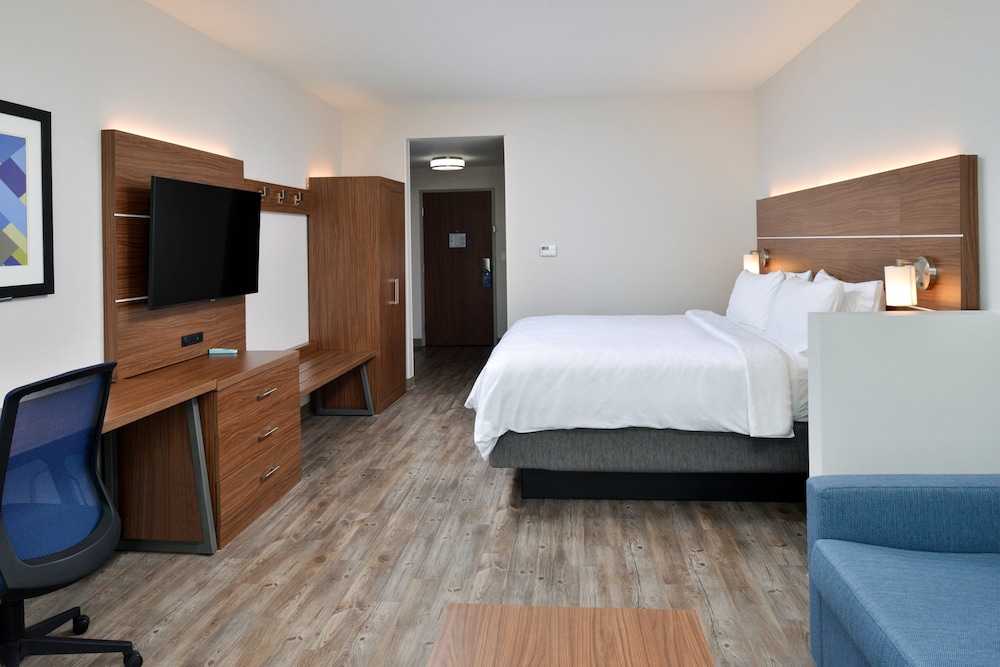 Holiday Inn Express Orlando South Park by IHG - photo 22