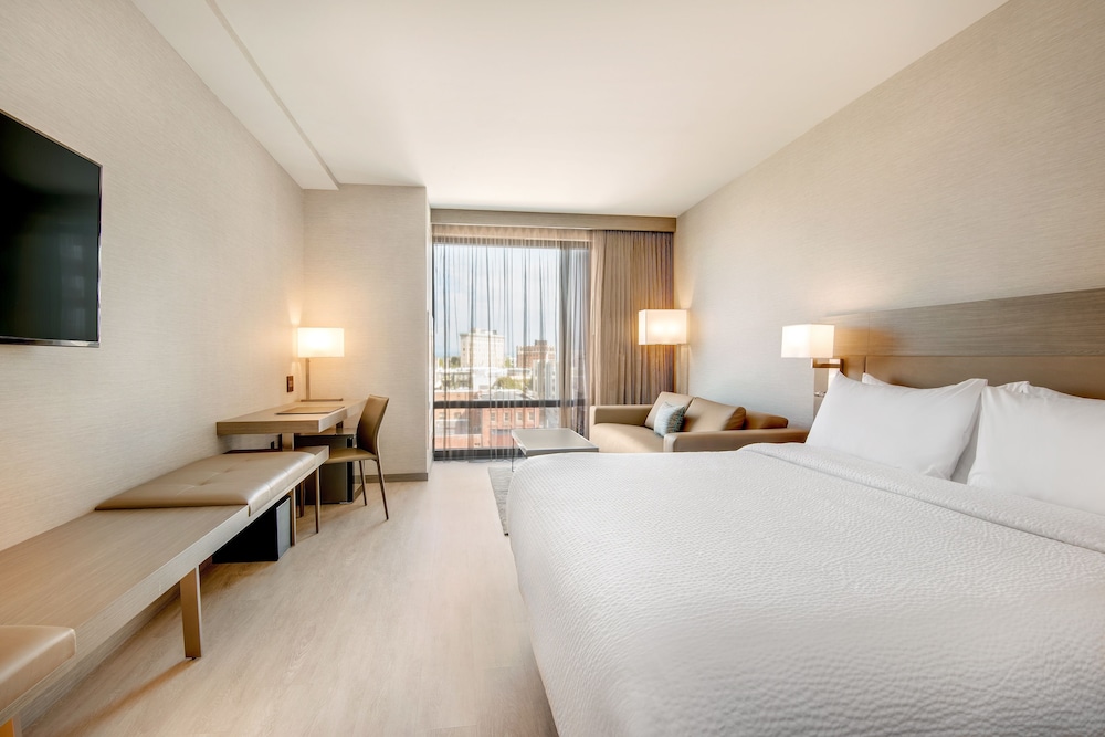 AC Hotel Asheville Downtown - photo 5