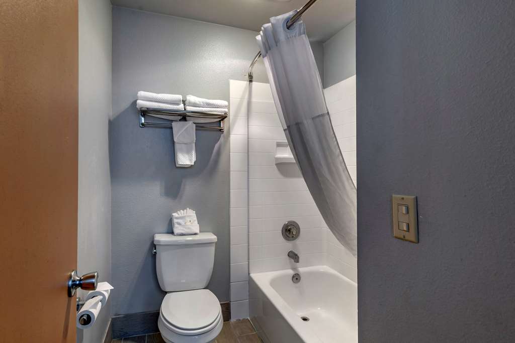Quality Inn Madras - photo 34