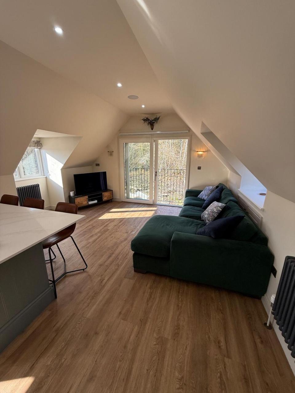 Dukes Flat - carbon neutral hotel in Cirencester