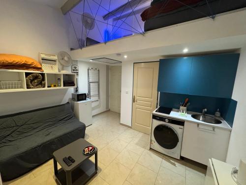 Tres Beau Studio 9eme - last minute hotel in Marseille