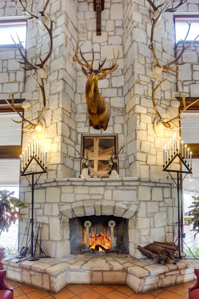 Y O Ranch Hotel - photo 43