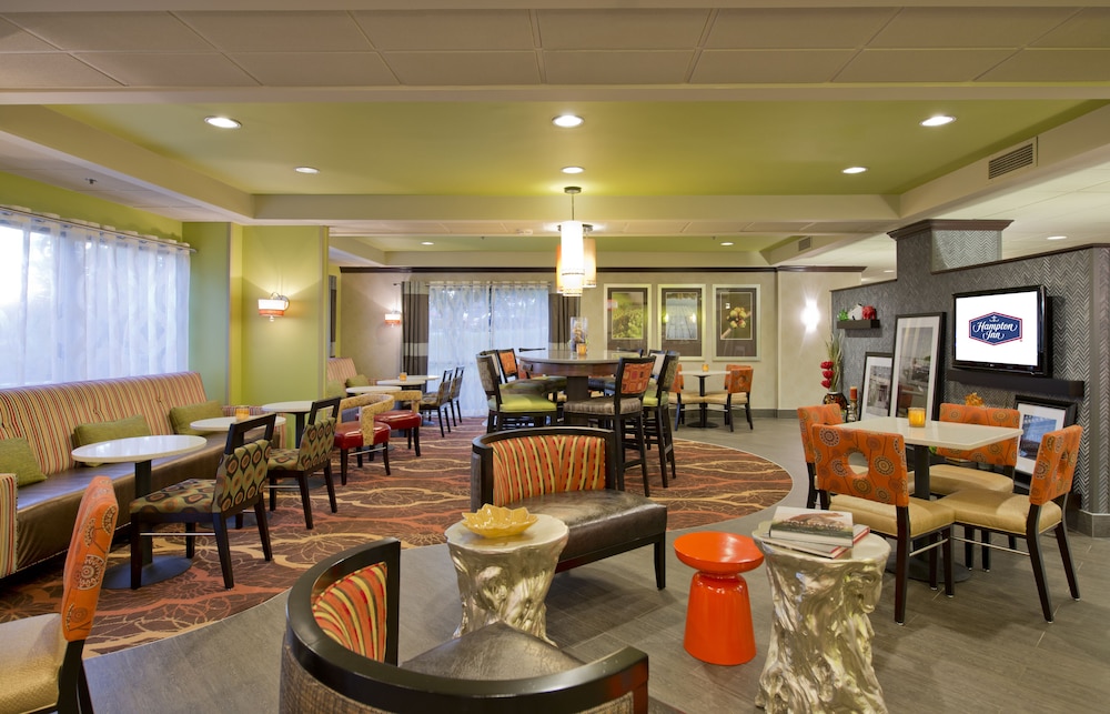 Hampton Inn Greenwood - photo 44