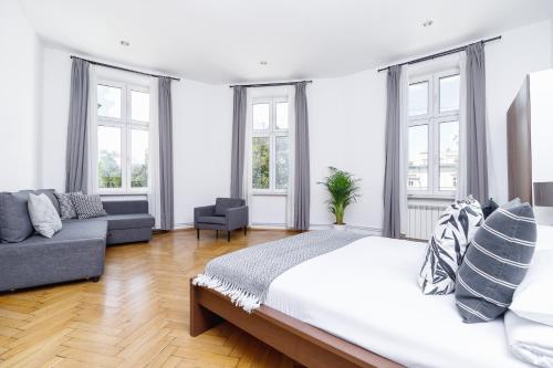 Two Bedroom Apartment Dietla 51 street — 4-Star Luxury Hotel in Krakow, Poland