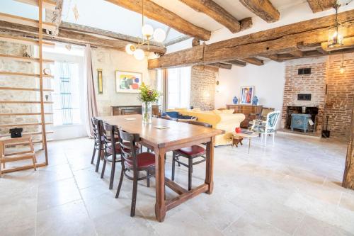 Le Charme Atypique Proche D'amboise — hotel in Cangey