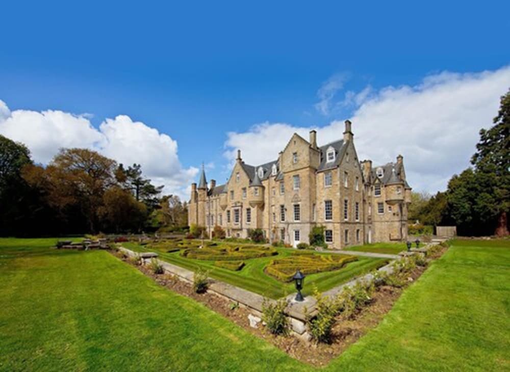 Carberry Tower Mansion House and Estate — 4-Star Luxury Hotel in Musselburgh, United Kingdom