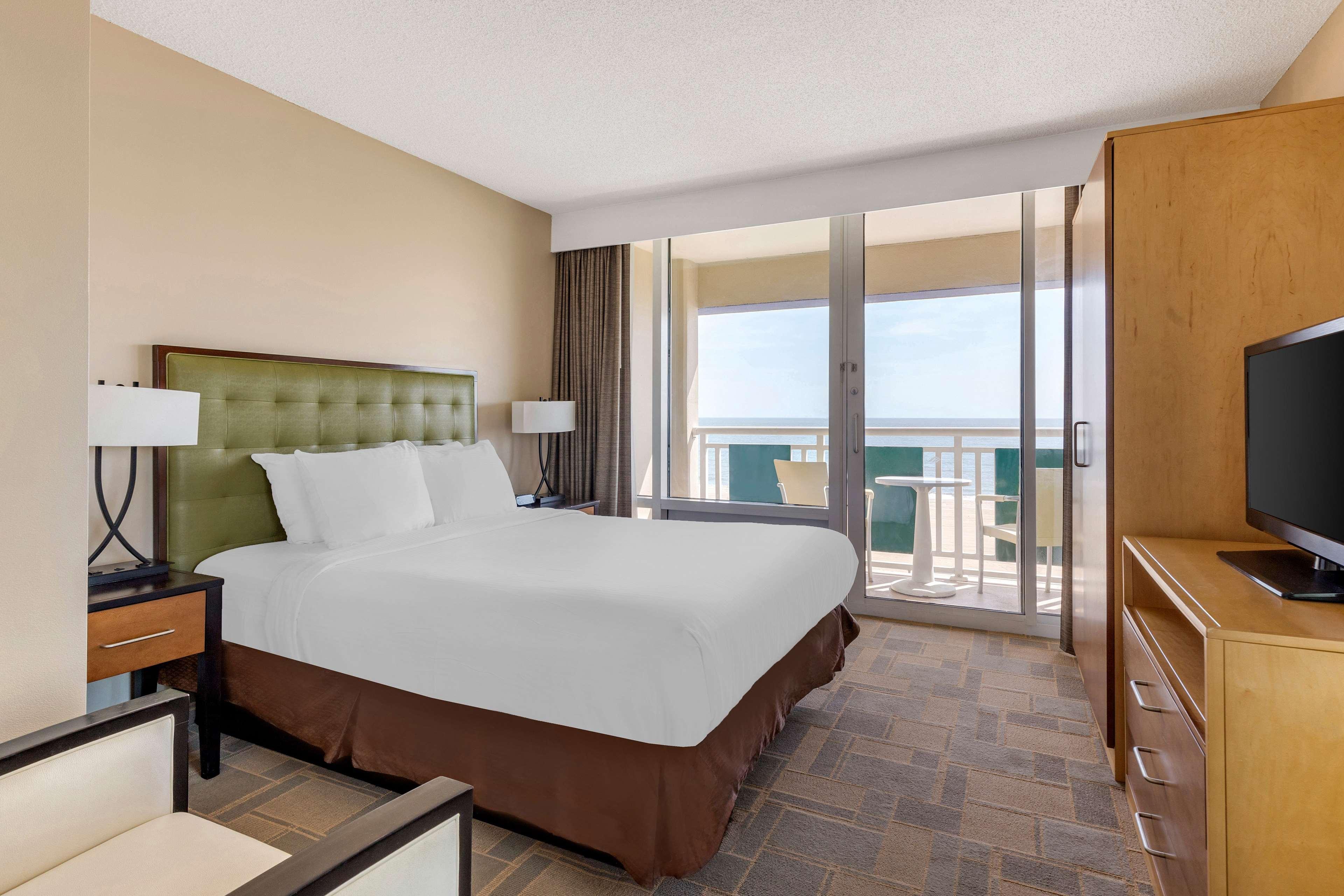 Hilton Vacation Club Ocean Beach Club Virginia Beach - photo 133