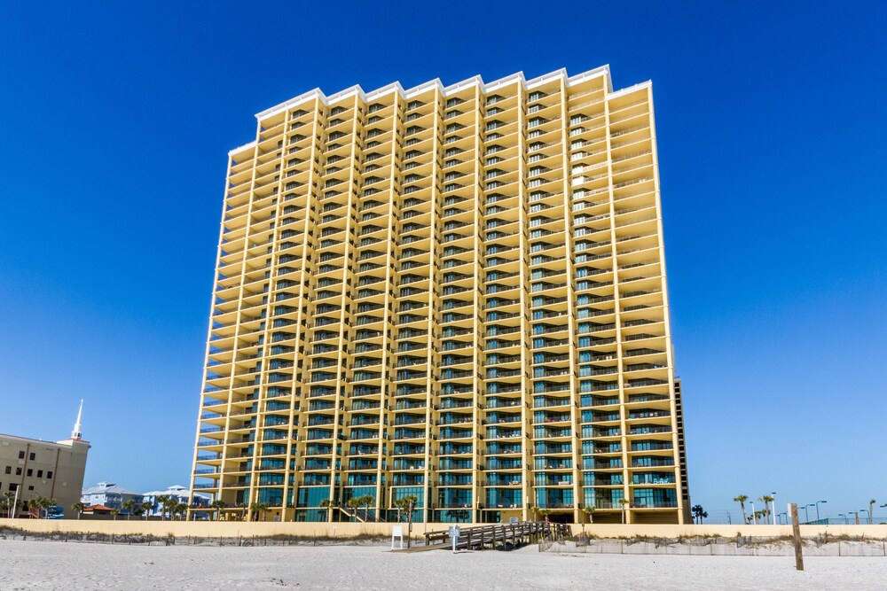 Phoenix West II by Luxury Gulf Rentals — 4-Star Luxury Hotel in Orange Beach, United States
