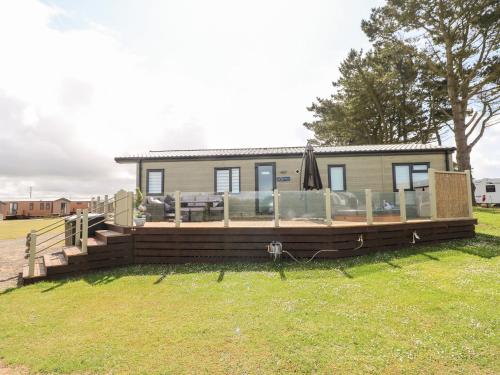 Beechwood Lodge — 4-Star Luxury Hotel in Haverfordwest, United Kingdom