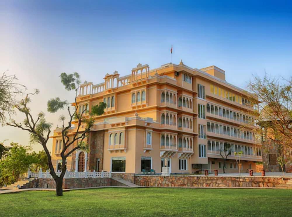 Fateh Niwas - carbon neutral hotel in Udaipur