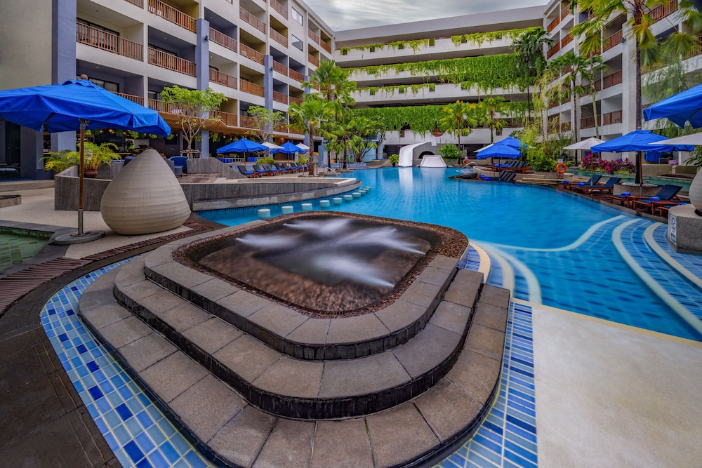 Deevana Plaza Phuket SHA Extra Plus — hotel in Phuket