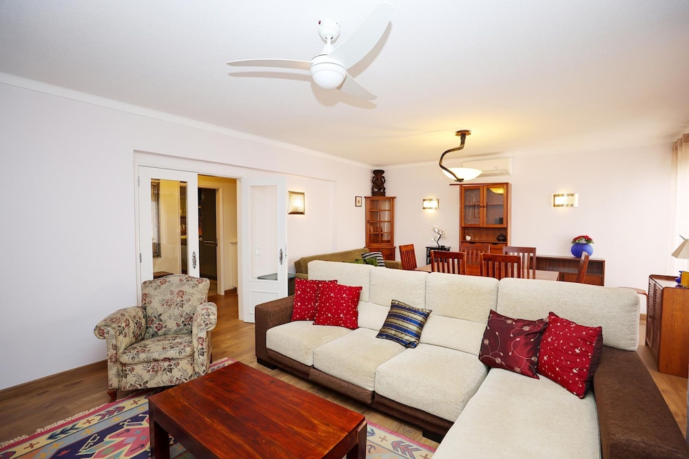 C27 Torraltinha Way Apartment — 4-Star Luxury Hotel in Lagos, Portugal
