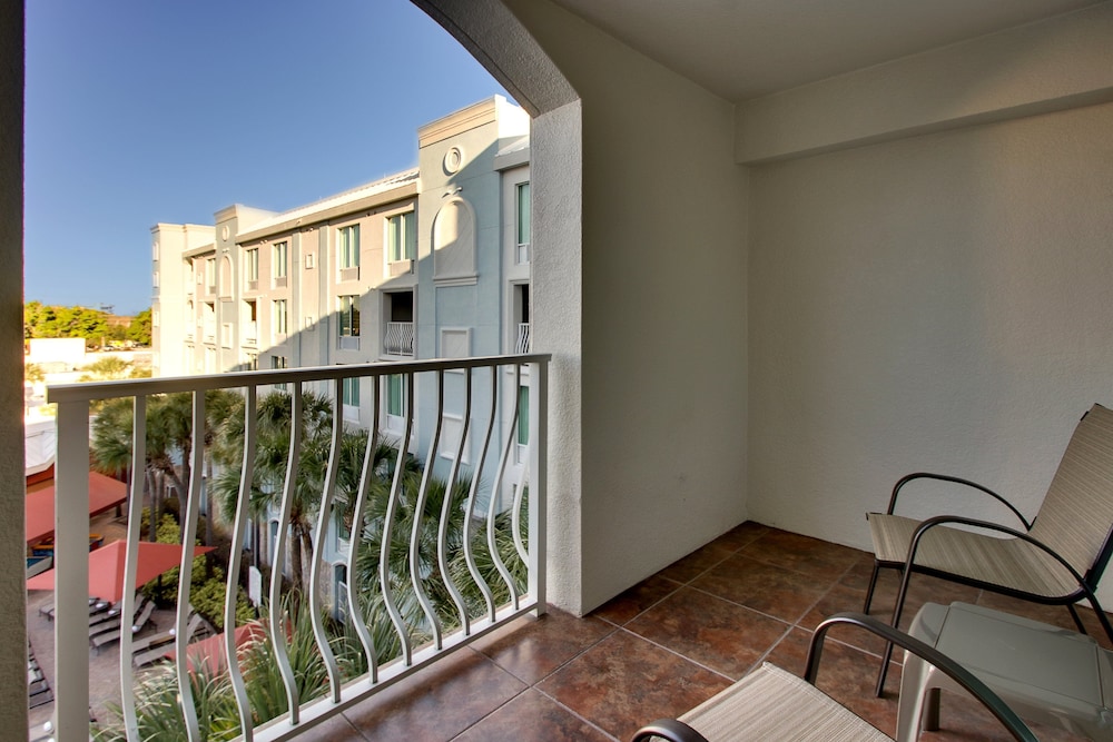 Holiday Inn Resort Orlando Lake Buena Vista by IHG - photo 11