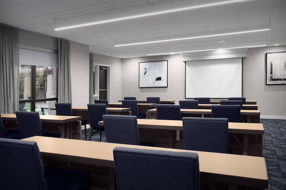 Courtyard by Marriott Dallas Addison Quorum Drive - photo 33
