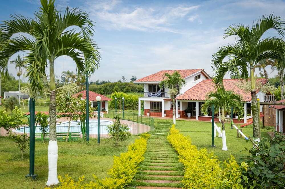 Hotel Chalet La Sofia by Majuva in Armenia, Colombia
