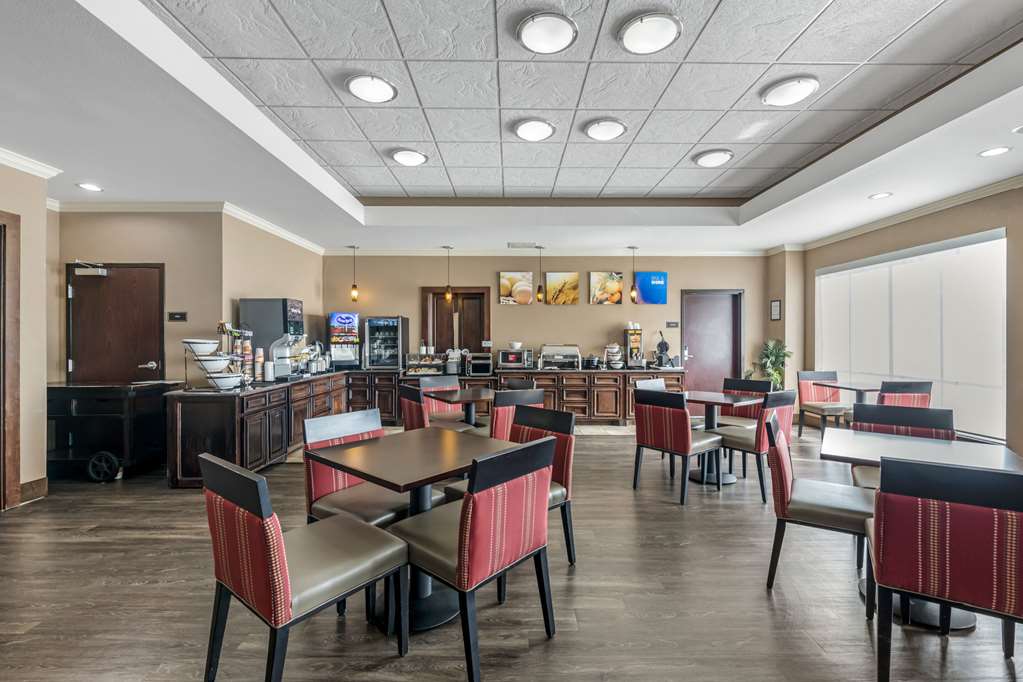 Comfort Inn & Suites Fort Worth Fossil Creek - photo 43