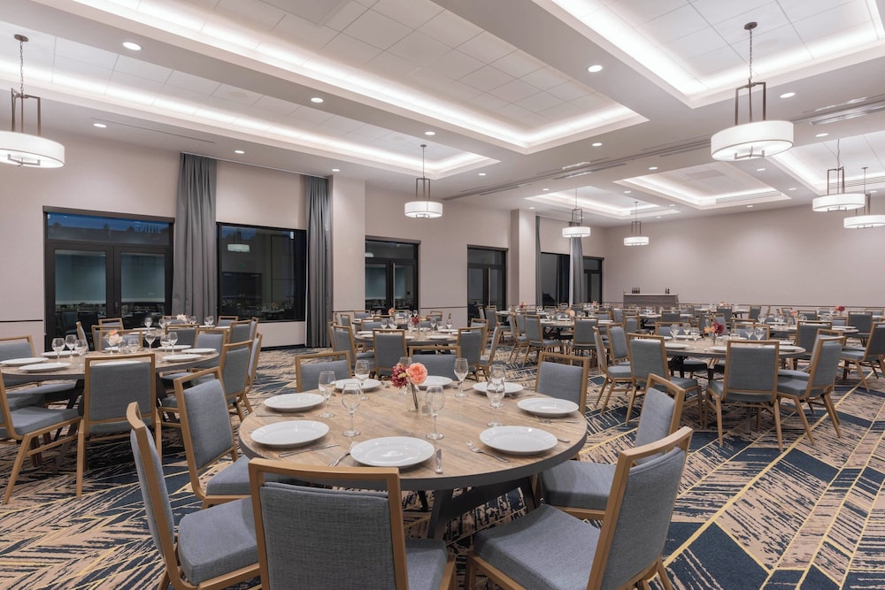 TownePlace Suites by Marriott Agoura Hills - photo 64