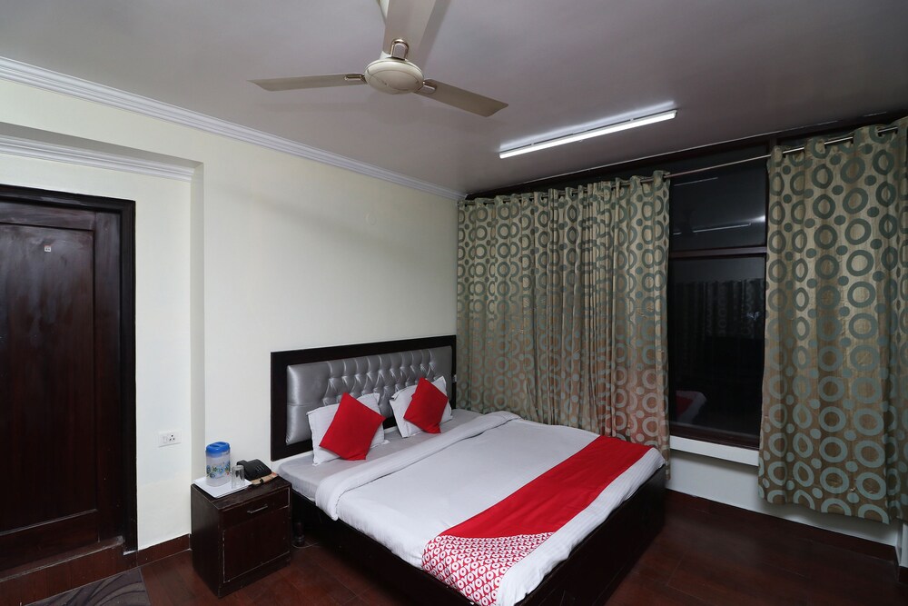 OYO 29660 Hotel Vardhman Classic in Jammu, India