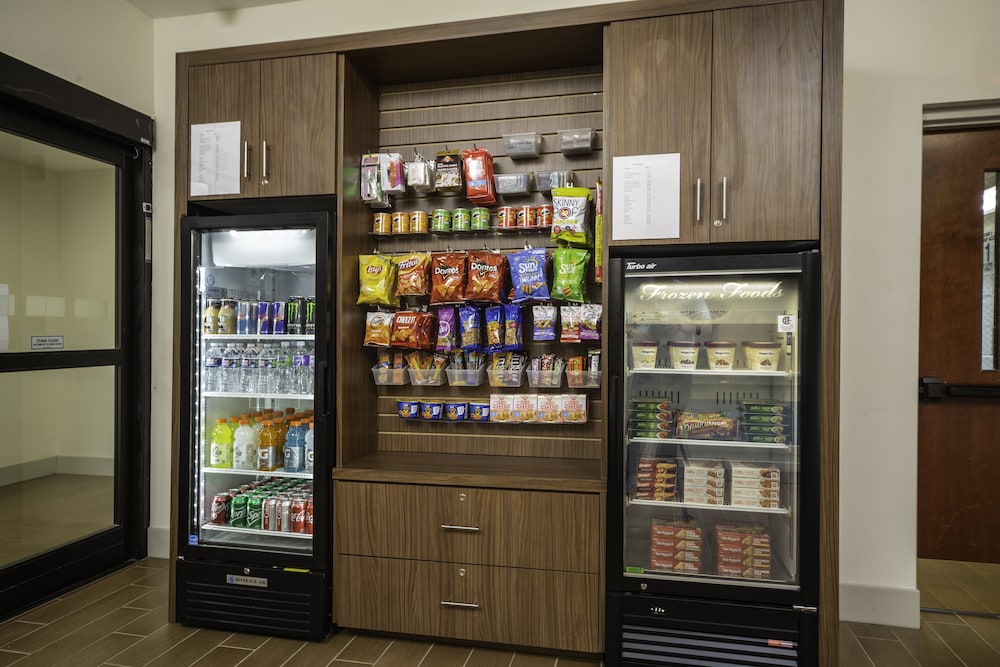 Holiday Inn Express Clayton by IHG - photo 20