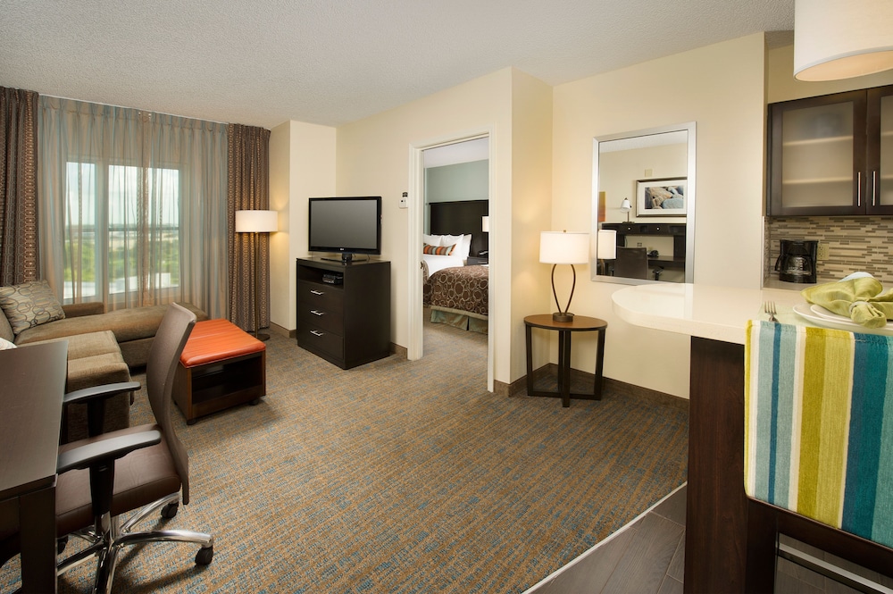 Staybridge Suites Lincolnshire by IHG - photo 19