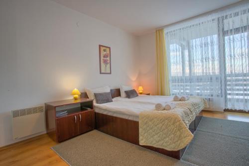 Bright Studio in a Spacious Complex in the Valley by Flat Mаnager — 4-Star Luxury Hotel in Bansko, Bulgaria