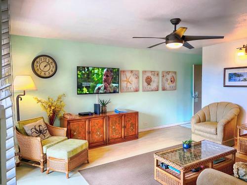 A Beautiful Day in Kihei Charley Young Beach — 4-Star Luxury Hotel in Kihei, United States