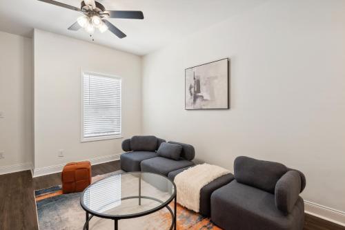 Alto B5 I Luxurious & Spacious I Free Parking — 4-Star Luxury Hotel in Clarksville, United States