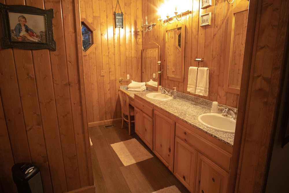 Tucker Peak Lodge - photo 39