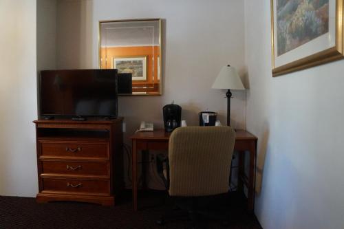 Alpenhause Motel Queensbury - photo 10