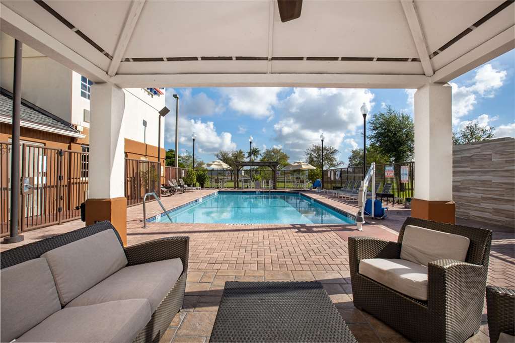 Sonesta Simply Suites Miami Airport Doral - photo 3