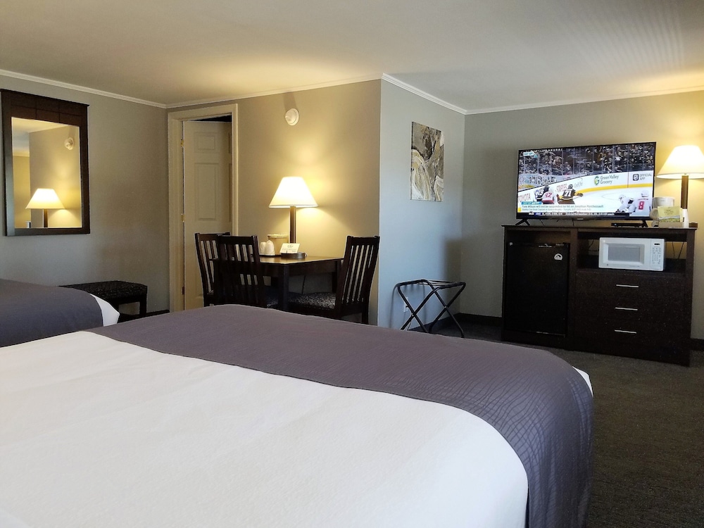 Mt Madison Inn & Suites - photo 16