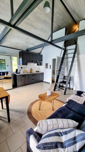 Black&White - last minute hotel in Mragowo