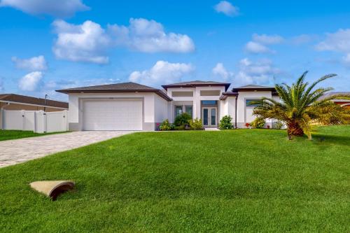 Pineapple Cove in Cape Coral, United States