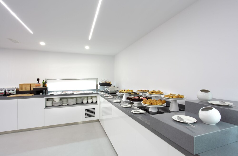 מזון ומשקאות